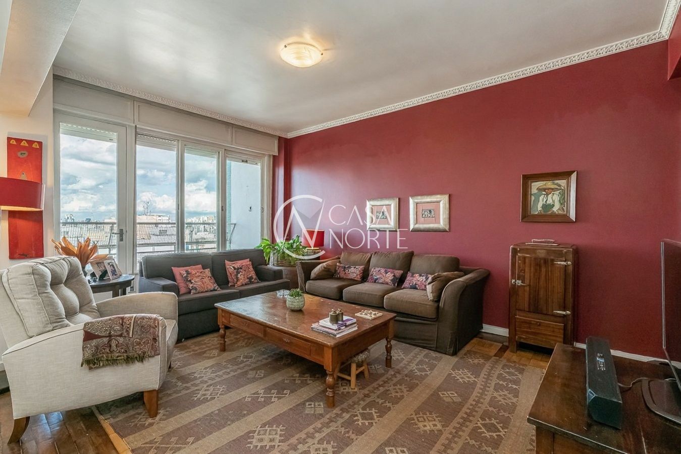 Apartamento à venda com 3 quartos, 159m², 1 suíte, 1 vaga, Rua Ramiro Barcelos no bairro Independência em Porto Alegre