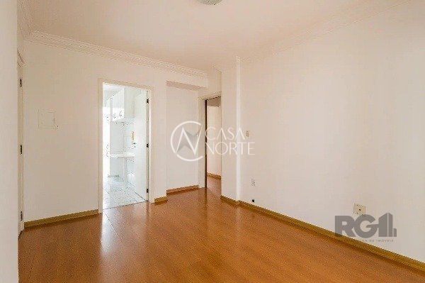 Apartamento à venda com 3 quartos, 81m², 1 suíte, 1 vaga, Rua Vicente da Fontoura no bairro Rio Branco em Porto Alegre