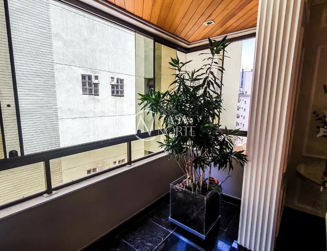 Apartamento à venda com 3 quartos, 132m², 1 suíte, 2 vagas, Rua Marcelo Gama no bairro Auxiliadora em Porto Alegre