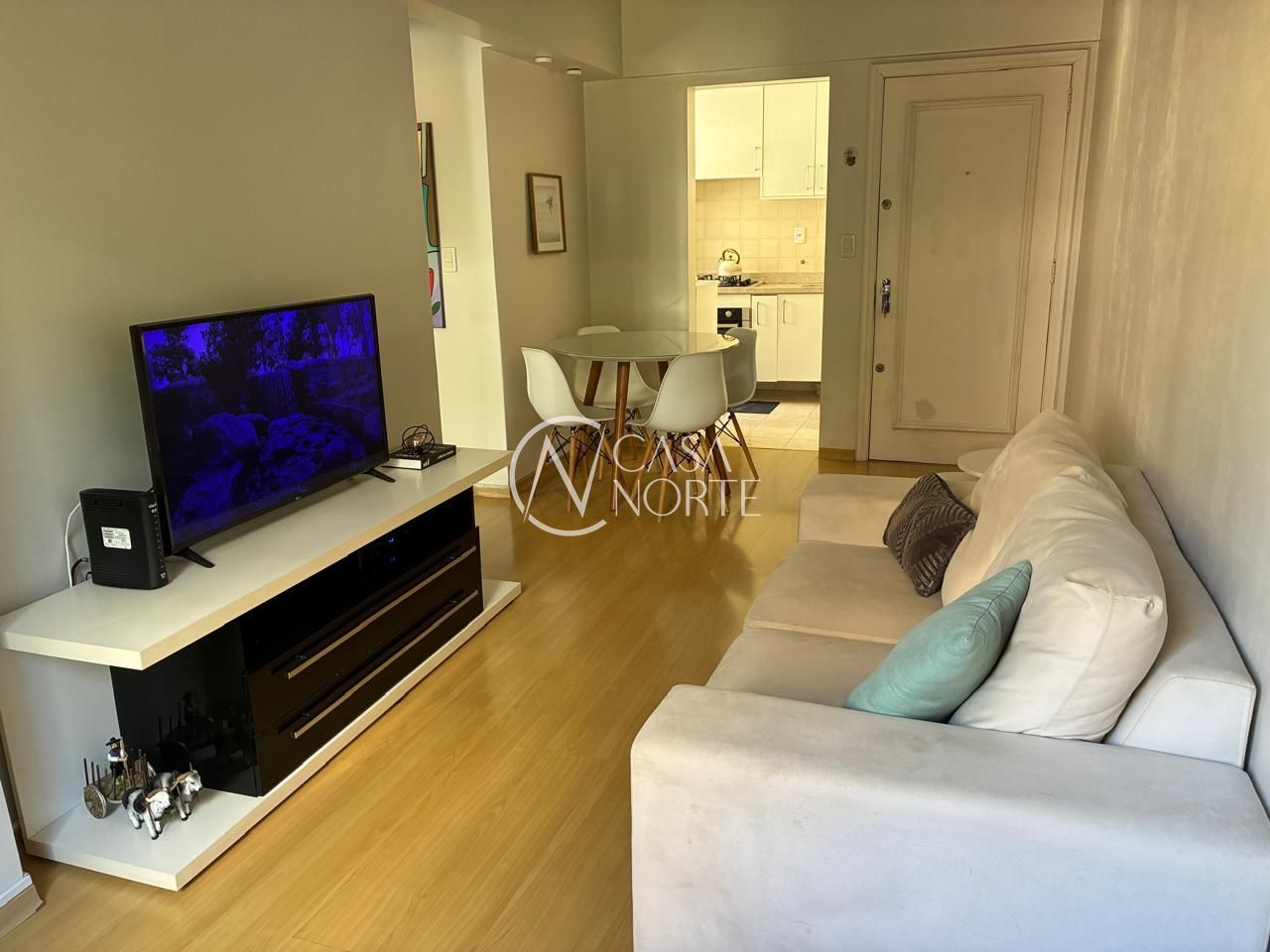 Apartamento à venda com 1 quarto, 40m², 1 vaga, Rua Pedro Chaves Barcelos no bairro Auxiliadora em Porto Alegre