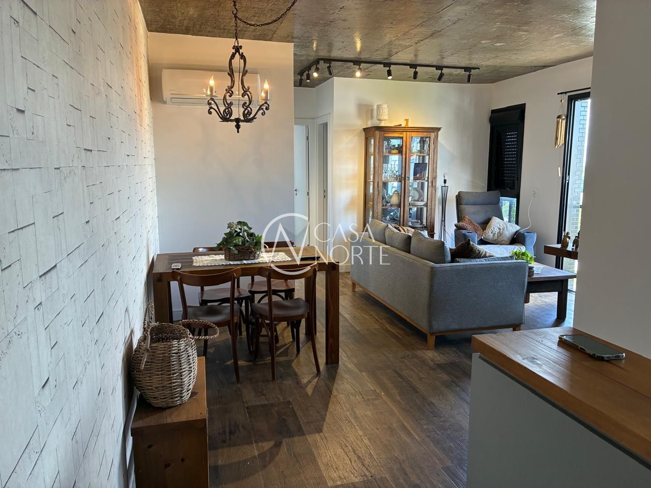 Apartamento à venda com 2 quartos, 79m², 1 vaga, Rua Doutor Eduardo Chartier no bairro Passo da Areia em Porto Alegre