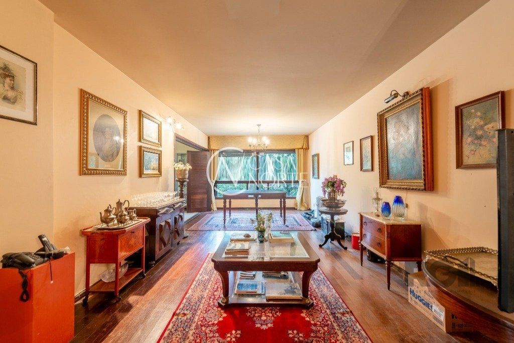 Apartamento à venda com 3 quartos, 120m², 1 suíte, 1 vaga, Rua Quintino Bocaiúva no bairro Floresta em Porto Alegre