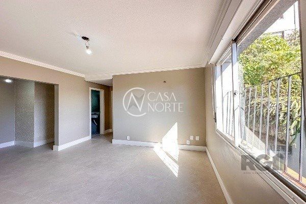 Apartamento à venda com 2 quartos, 72m², 1 suíte, 1 vaga, Rua Tenente-Coronel Fabrício Pilar no bairro Mont Serrat em Porto Alegre