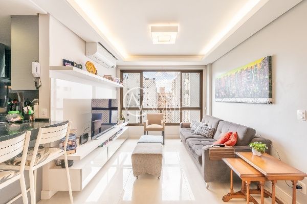 Apartamento à venda com 3 quartos, 78m², 1 suíte, 2 vagas, Rua Jari no bairro Passo da Areia em Porto Alegre