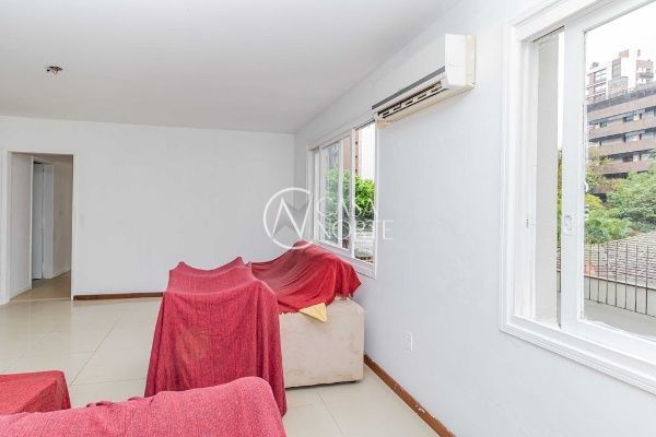 Apartamento à venda com 3 quartos, 112m², 1 suíte, 3 vagas, Rua Coronel Aurélio Bitencourt no bairro Rio Branco em Porto Alegre