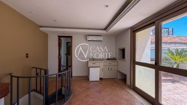 Apartamento à venda com 2 quartos, 169m², 1 vaga, Rua Eça de Queiroz no bairro Petrópolis em Porto Alegre