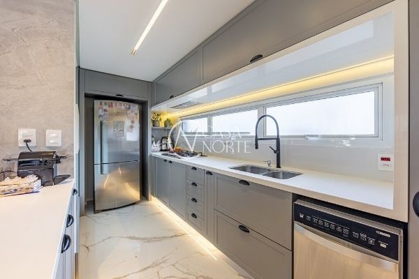 Apartamento à venda com 3 quartos, 140m², 3 suítes, 3 vagas, Rua Jaraguá no bairro Bela Vista em Porto Alegre