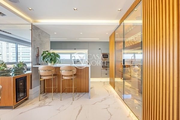 Apartamento à venda com 3 quartos, 140m², 3 suítes, 3 vagas, Rua Jaraguá no bairro Bela Vista em Porto Alegre