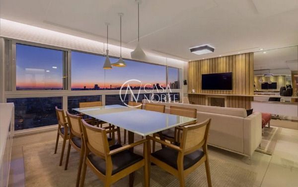 Apartamento à venda com 3 quartos, 126m², 3 suítes, 2 vagas, Rua Curvelo no bairro Petrópolis em Porto Alegre