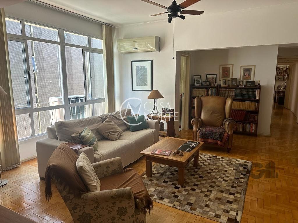 Apartamento à venda com 3 quartos, 110m², 1 suíte, 1 vaga, Rua Doutor Vale no bairro Floresta em Porto Alegre