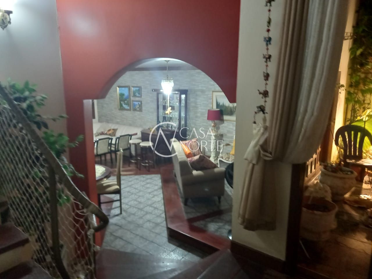 Casa à venda com 4 quartos, 226m², 1 suíte, 2 vagas, Rua Santo Camaratta-Santino no bairro Parque Santa Fé em Porto Alegre