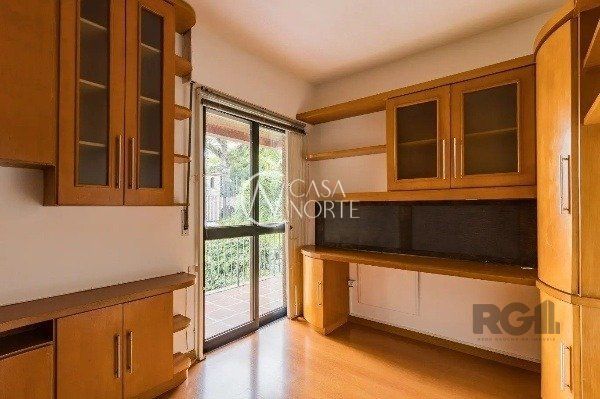 Apartamento à venda com 3 quartos, 81m², 1 suíte, 1 vaga, Rua Vicente da Fontoura no bairro Rio Branco em Porto Alegre