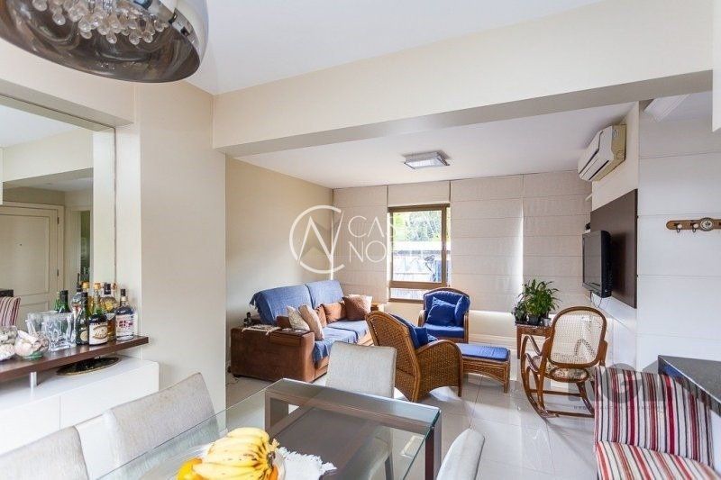 Apartamento à venda com 3 quartos, 94m², 1 suíte, 2 vagas, Avenida Soledade no bairro Petrópolis em Porto Alegre