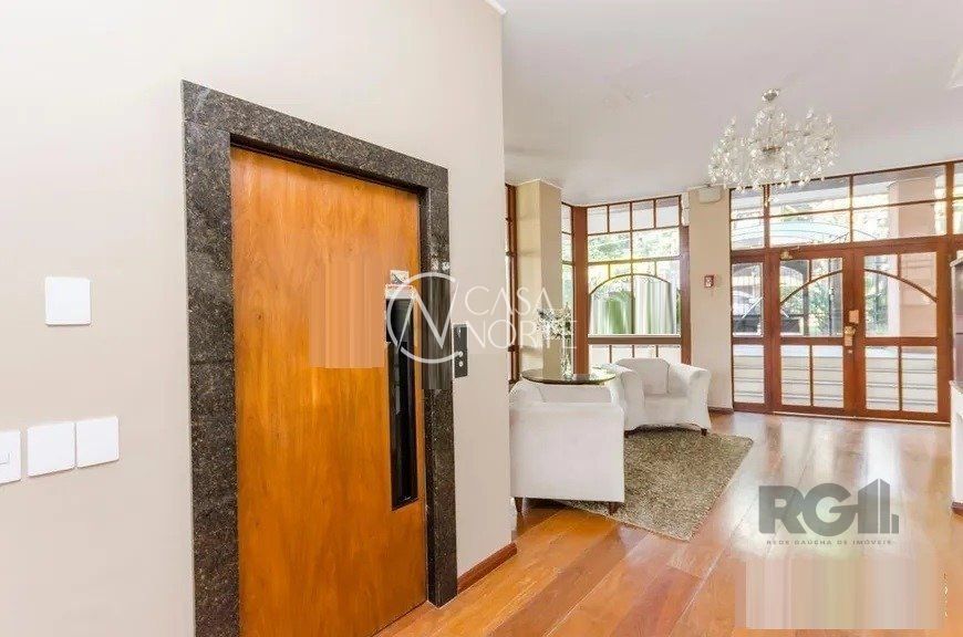 Apartamento à venda com 4 quartos, 305m², 4 suítes, 2 vagas, Rua Carlos Trein Filho no bairro Auxiliadora em Porto Alegre