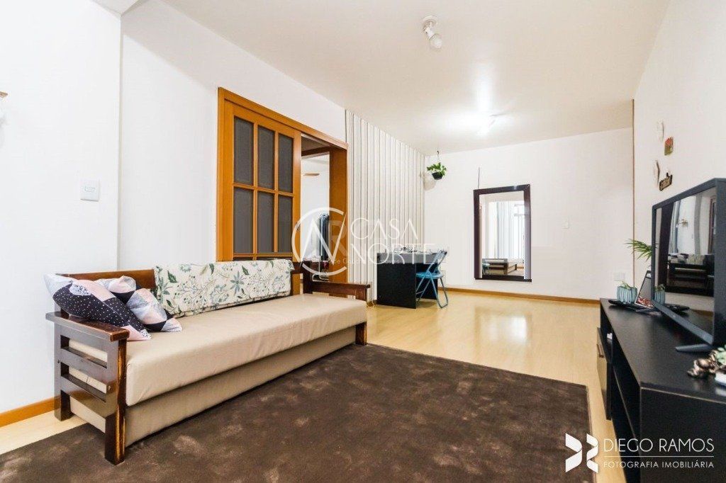 Apartamento à venda com 2 quartos, 79m², 1 vaga, Rua Professor Guerreiro Lima no bairro Partenon em Porto Alegre