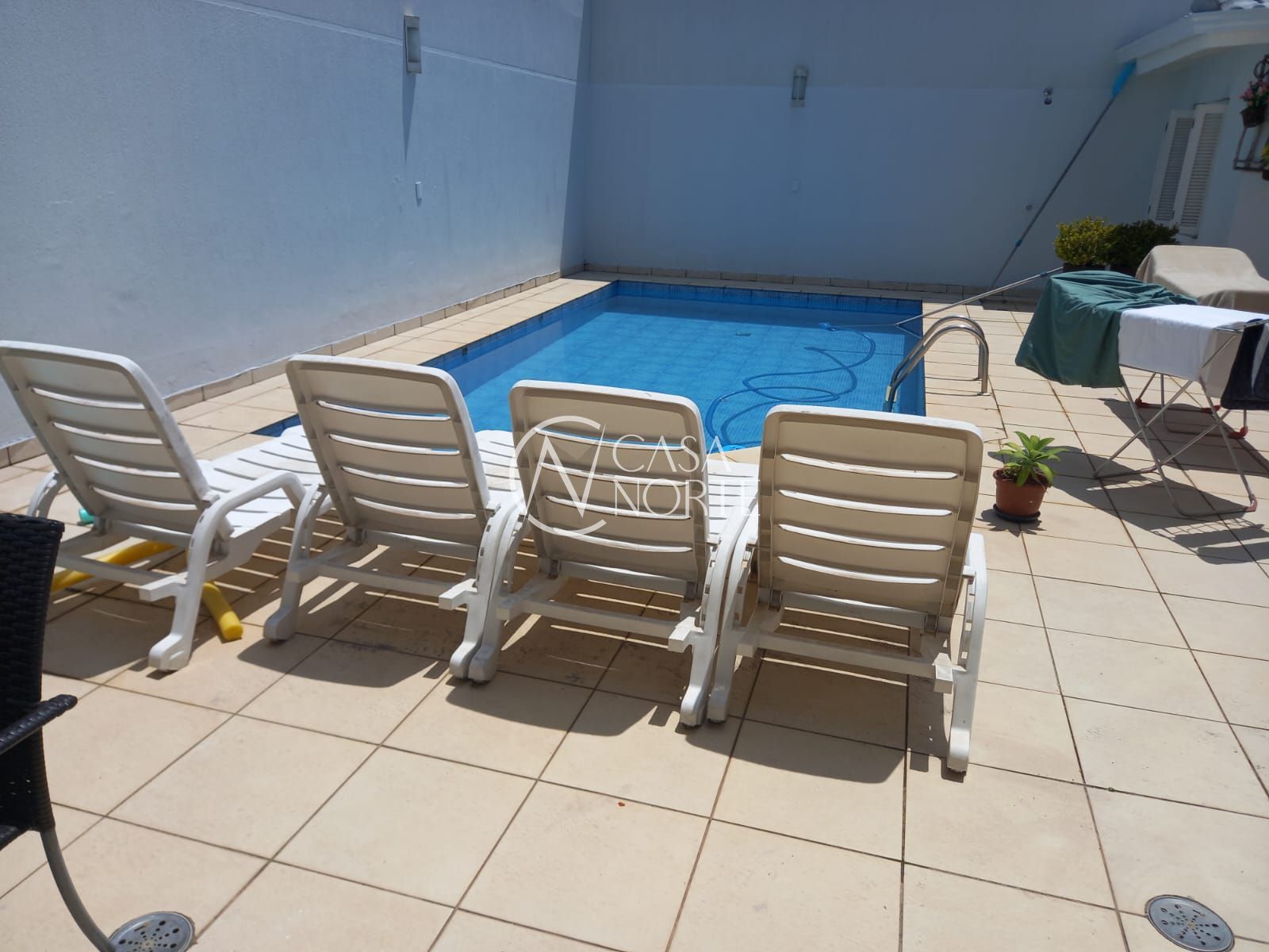 Sobrado à venda com 5 quartos, 428m², 3 suítes, 3 vagas, Rua Comendador Claudius Zaluski no bairro Alto Petrópolis em Porto Alegre