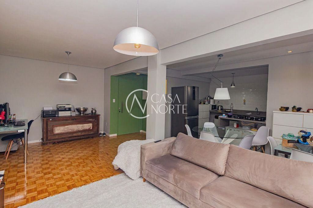Apartamento à venda com 3 quartos, 91m², 1 suíte, 1 vaga, Avenida Cristóvão Colombo no bairro Floresta em Porto Alegre