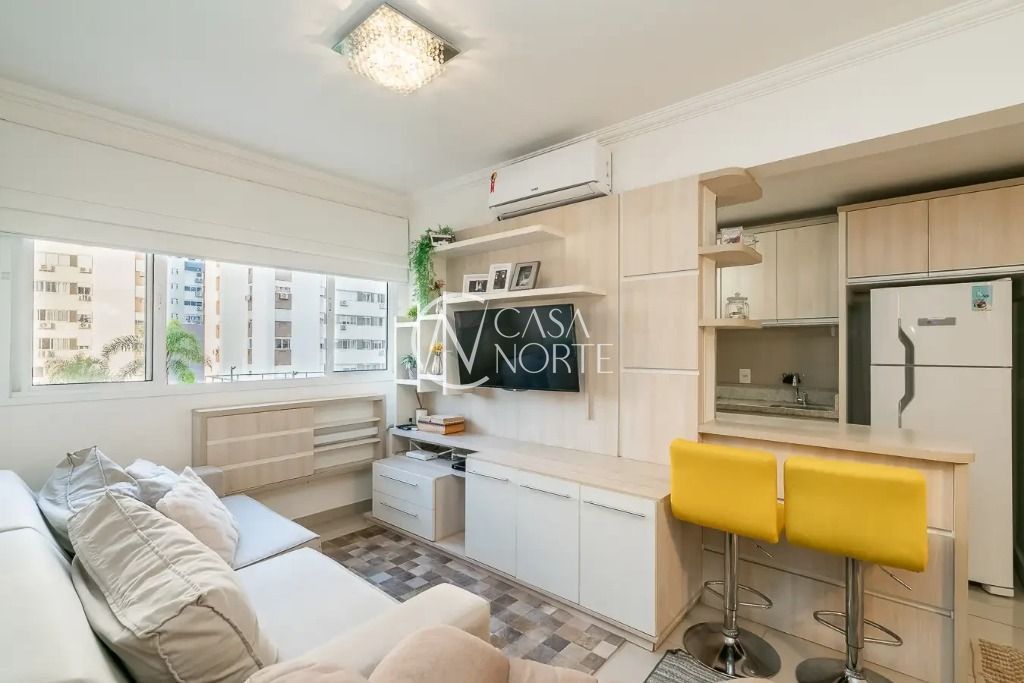 Apartamento à venda com 2 quartos, 55m², 1 vaga, Rua Antônio Joaquim Mesquita no bairro Passo da Areia em Porto Alegre