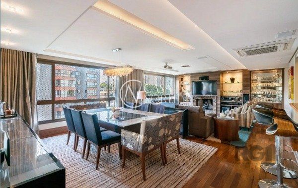 Apartamento à venda com 3 quartos, 181m², 3 suítes, 3 vagas, Rua Casemiro de Abreu no bairro Bela Vista em Porto Alegre