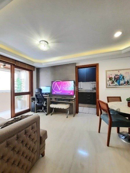 Apartamento à venda com 2 quartos, 60m², 1 suíte, 1 vaga, Rua Faria Santos no bairro Petrópolis em Porto Alegre