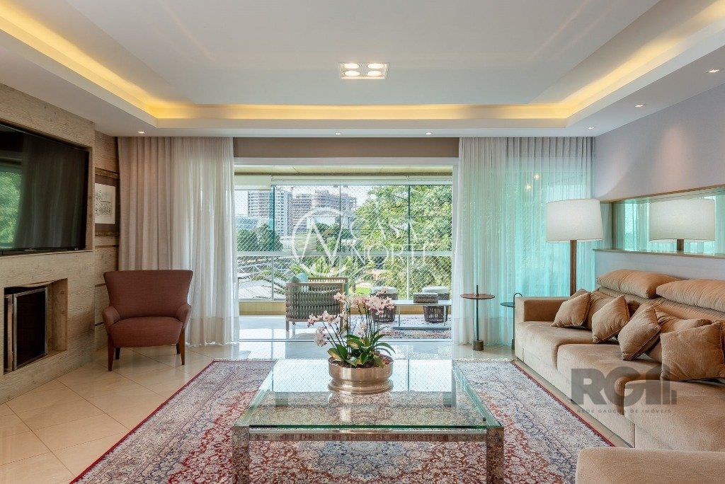 Apartamento à venda com 3 quartos, 271m², 3 suítes, 3 vagas, Alameda Emílio de Menezes no bairro Três Figueiras em Porto Alegre