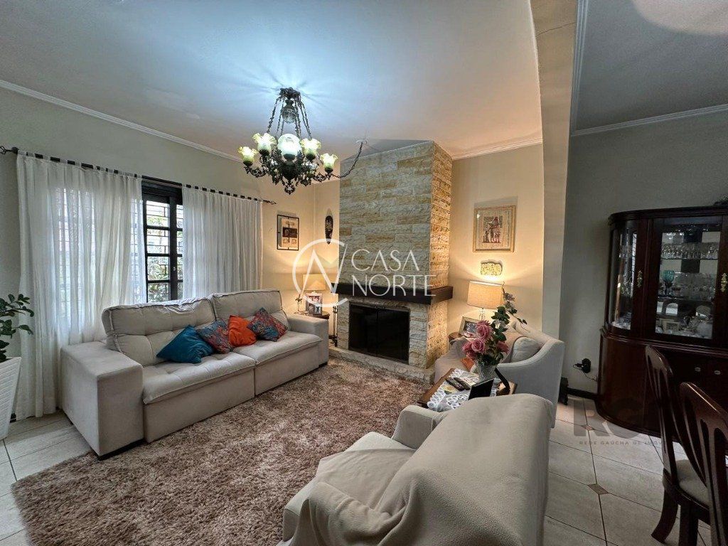 Casa à venda com 3 quartos, 260m², 2 vagas, Avenida Coronel Gastão Haslocher Mazeron no bairro Medianeira em Porto Alegre