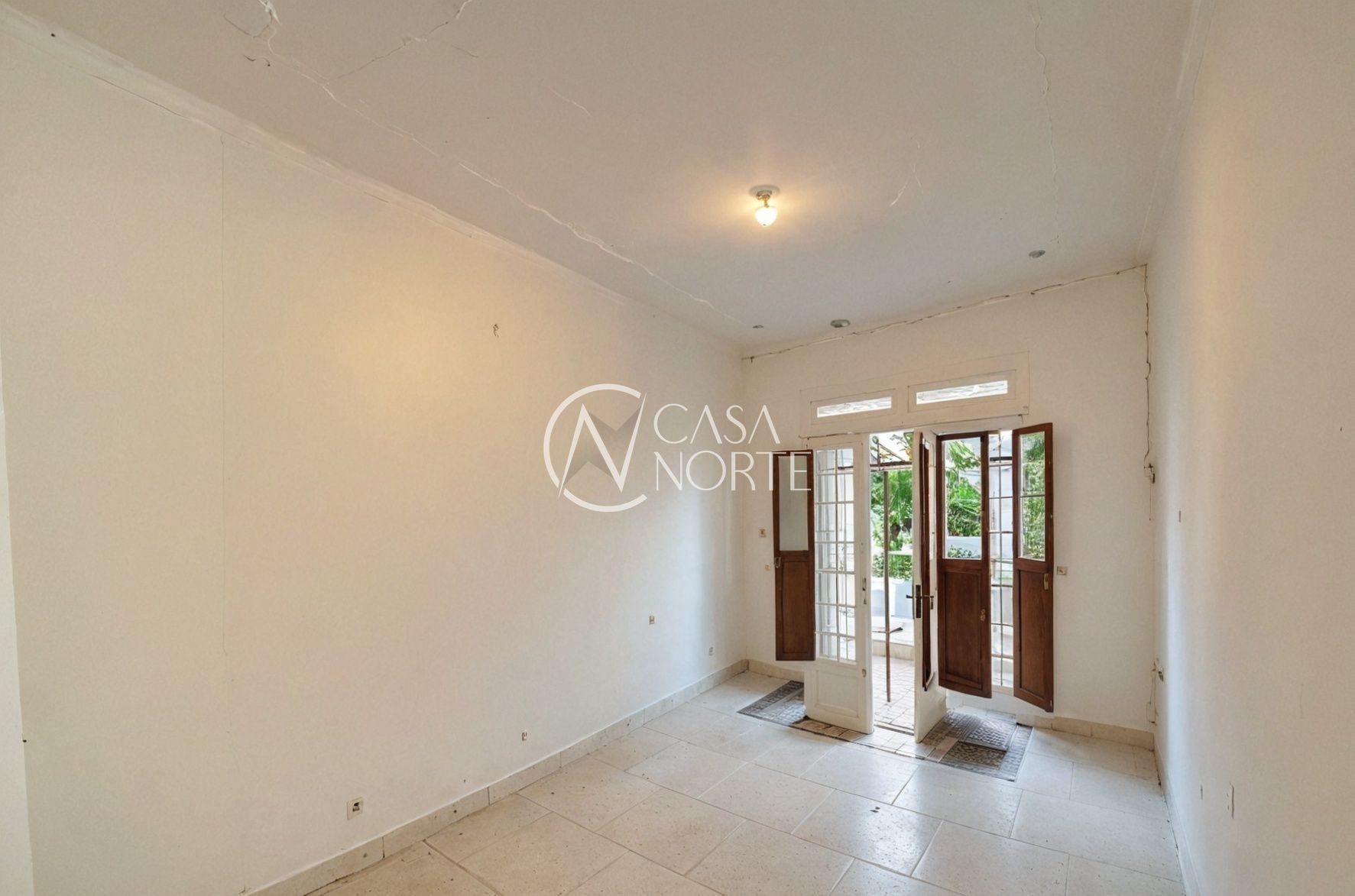 Apartamento à venda com 2 quartos, 58m², Avenida Berlim no bairro São Geraldo em Porto Alegre