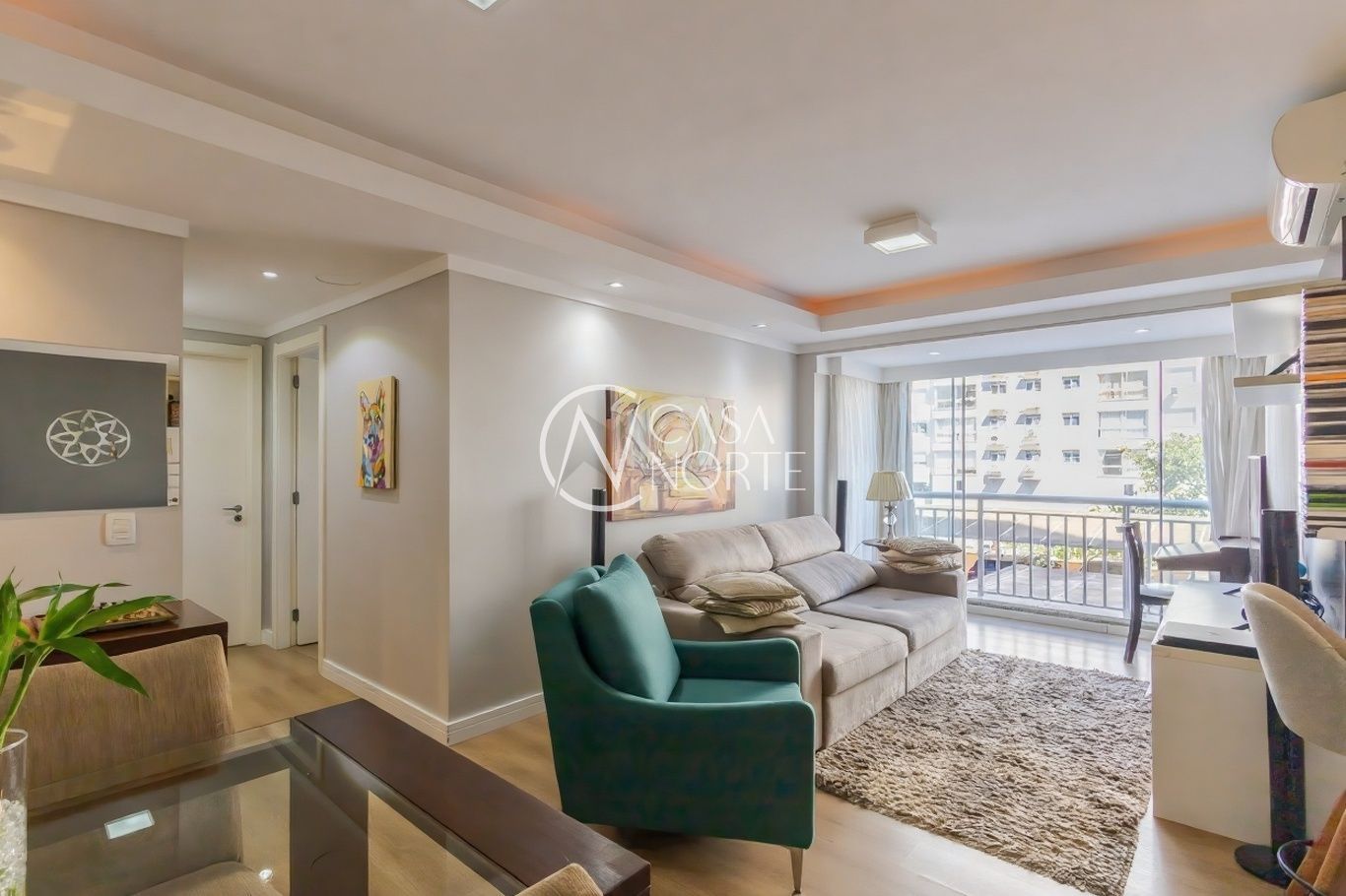 Apartamento à venda com 2 quartos, 68m², 1 suíte, 1 vaga, Avenida Andaraí no bairro Passo da Areia em Porto Alegre