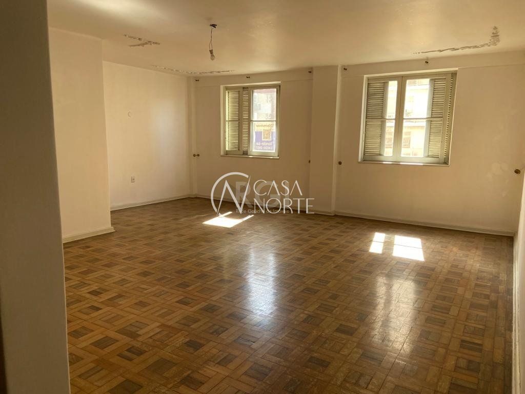 Apartamento à venda com 4 quartos, 163m², 2 suítes, Rua Duque de Caxias no bairro Centro Histórico em Porto Alegre