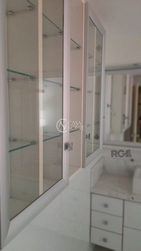 Apartamento à venda com 3 quartos, 122m², 1 suíte, 2 vagas, Rua Tenente-Coronel Fabrício Pilar no bairro Mont Serrat em Porto Alegre