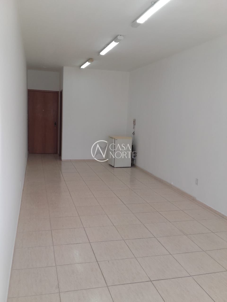 Sala Comercial à venda com 1 quarto, 35m², Rua Itapeva no bairro Passo da Areia em Porto Alegre