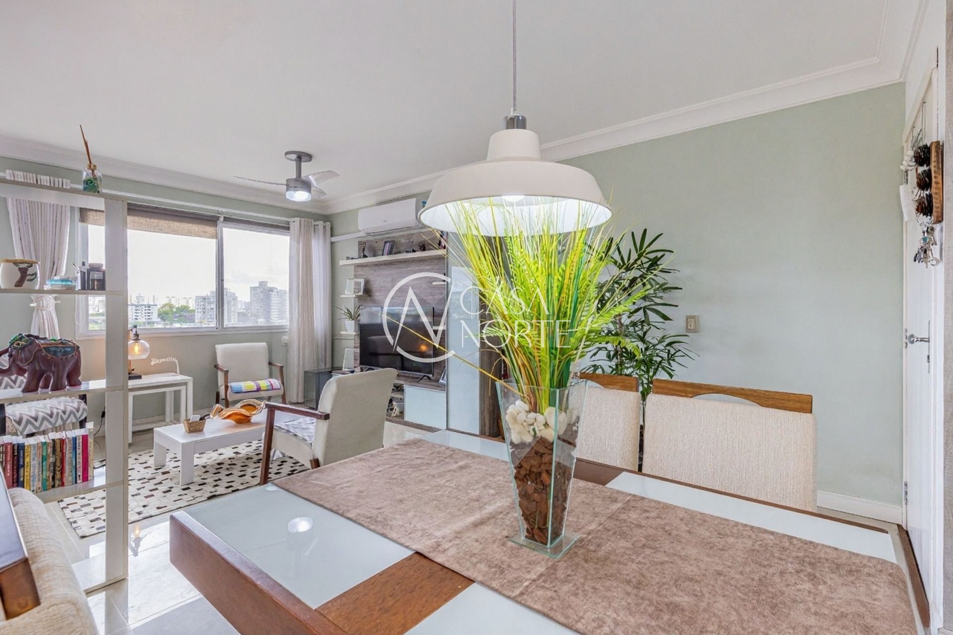 Apartamento à venda com 2 quartos, 68m², 1 suíte, 1 vaga, Avenida Dom Cláudio José Gonçalves Ponce de Leão no bairro Vila Ipiranga em Porto Alegre