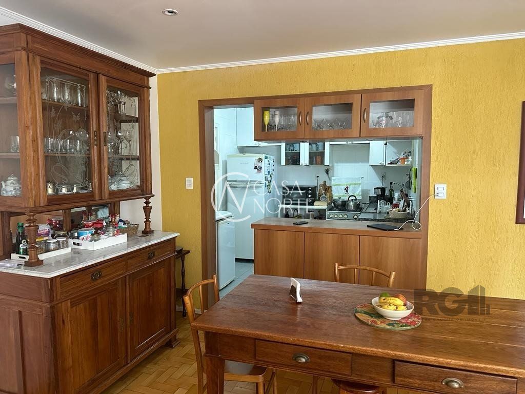 Apartamento à venda com 3 quartos, 110m², 1 suíte, 1 vaga, Rua Doutor Vale no bairro Floresta em Porto Alegre