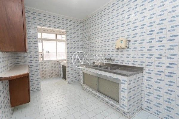 Apartamento à venda com 3 quartos, 116m², 1 suíte, 2 vagas, Travessa Carmem no bairro Moinhos de Vento em Porto Alegre