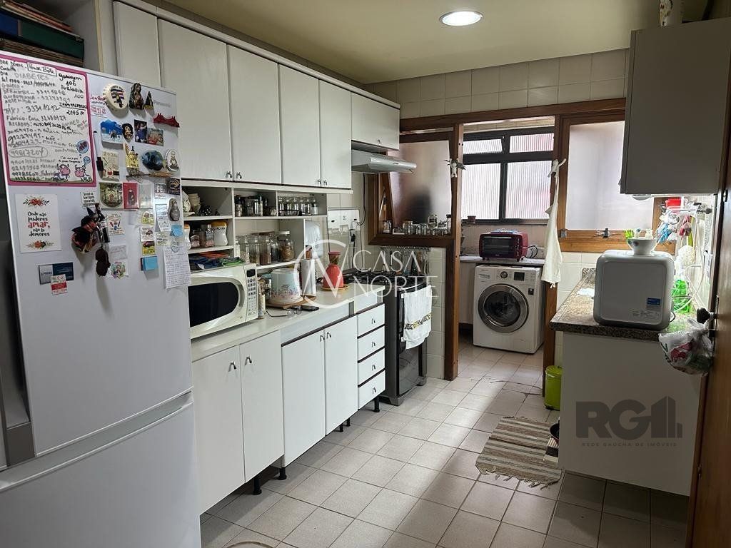 Apartamento à venda com 3 quartos, 123m², 1 suíte, 2 vagas, Rua Cabral no bairro Rio Branco em Porto Alegre