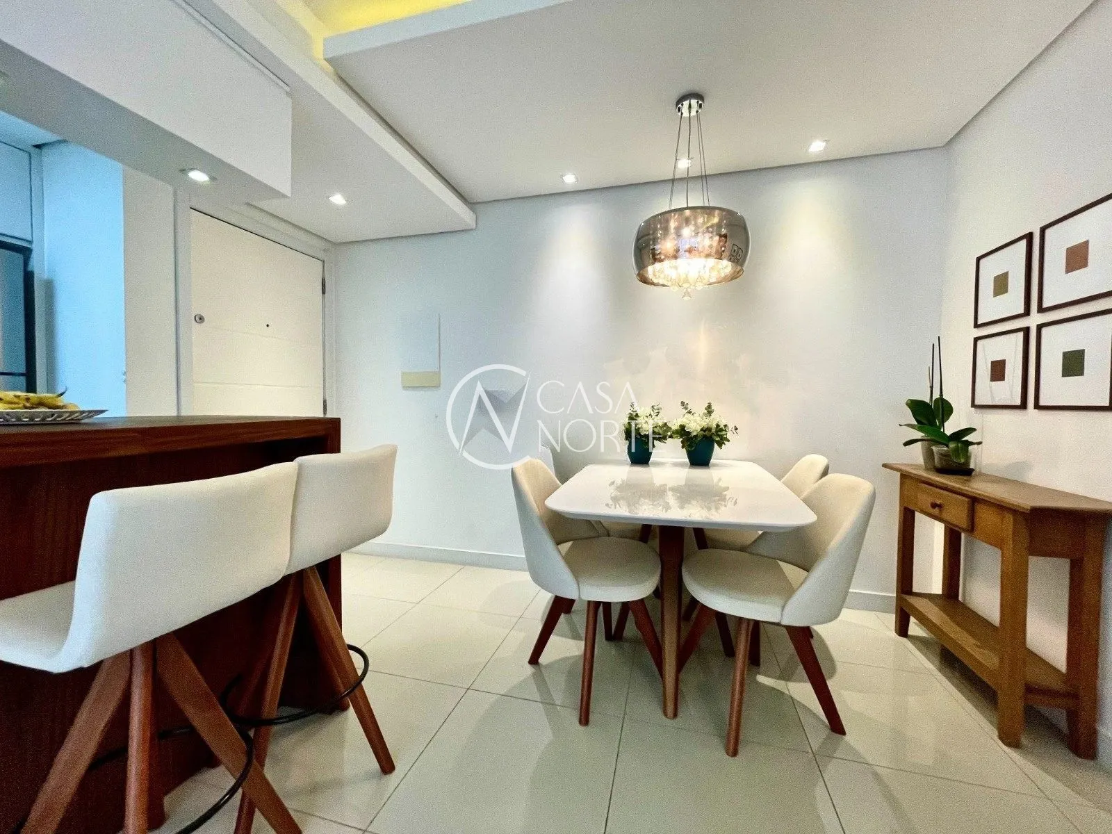 Apartamento à venda com 2 quartos, 64m², 1 suíte, 2 vagas, Rua Coronel Feijó no bairro São João em Porto Alegre
