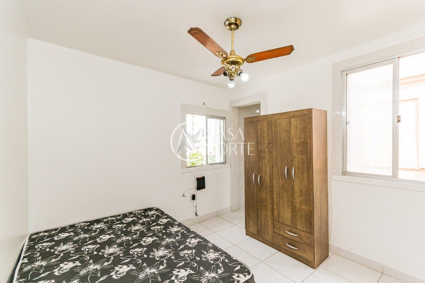 Apartamento à venda com 1 quarto, 40m², 1 suíte, Rua Moura Azevedo no bairro São Geraldo em Porto Alegre