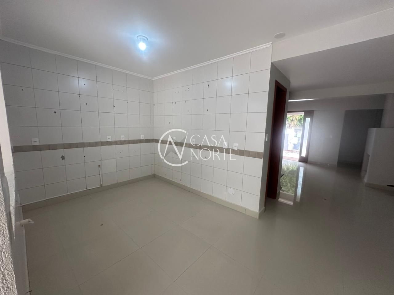 Casa à venda com 4 quartos, 184m², 3 suítes, 4 vagas, Rua Miracema no bairro Chácara das Pedras em Porto Alegre