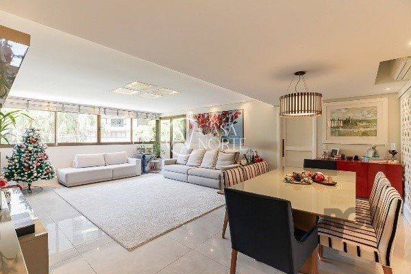 Apartamento à venda com 3 quartos, 192m², 1 suíte, 3 vagas, Rua Casemiro de Abreu no bairro Bela Vista em Porto Alegre