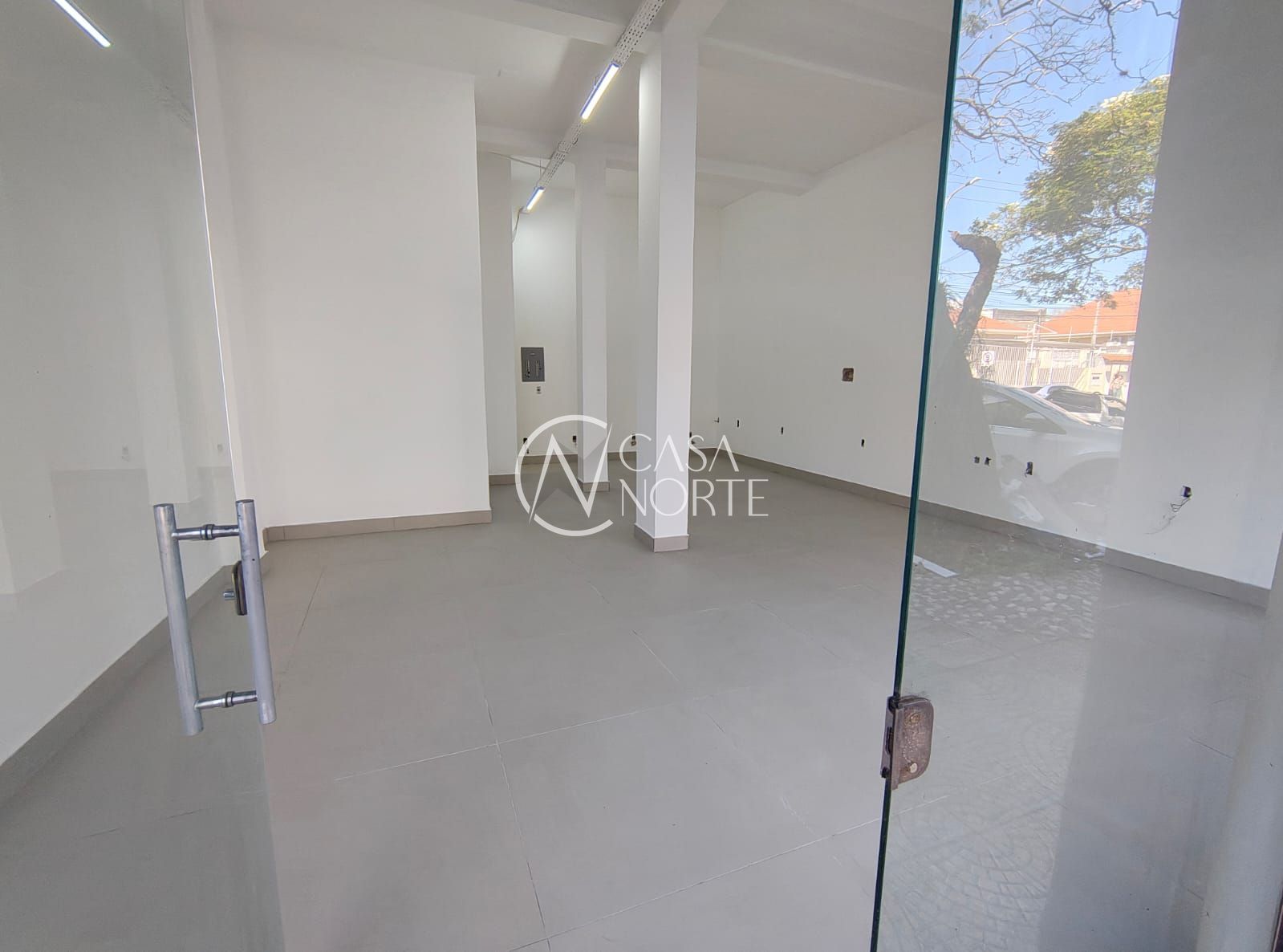 Loja à venda com 1 quarto, 100m², Avenida Amazonas no bairro Floresta em Porto Alegre