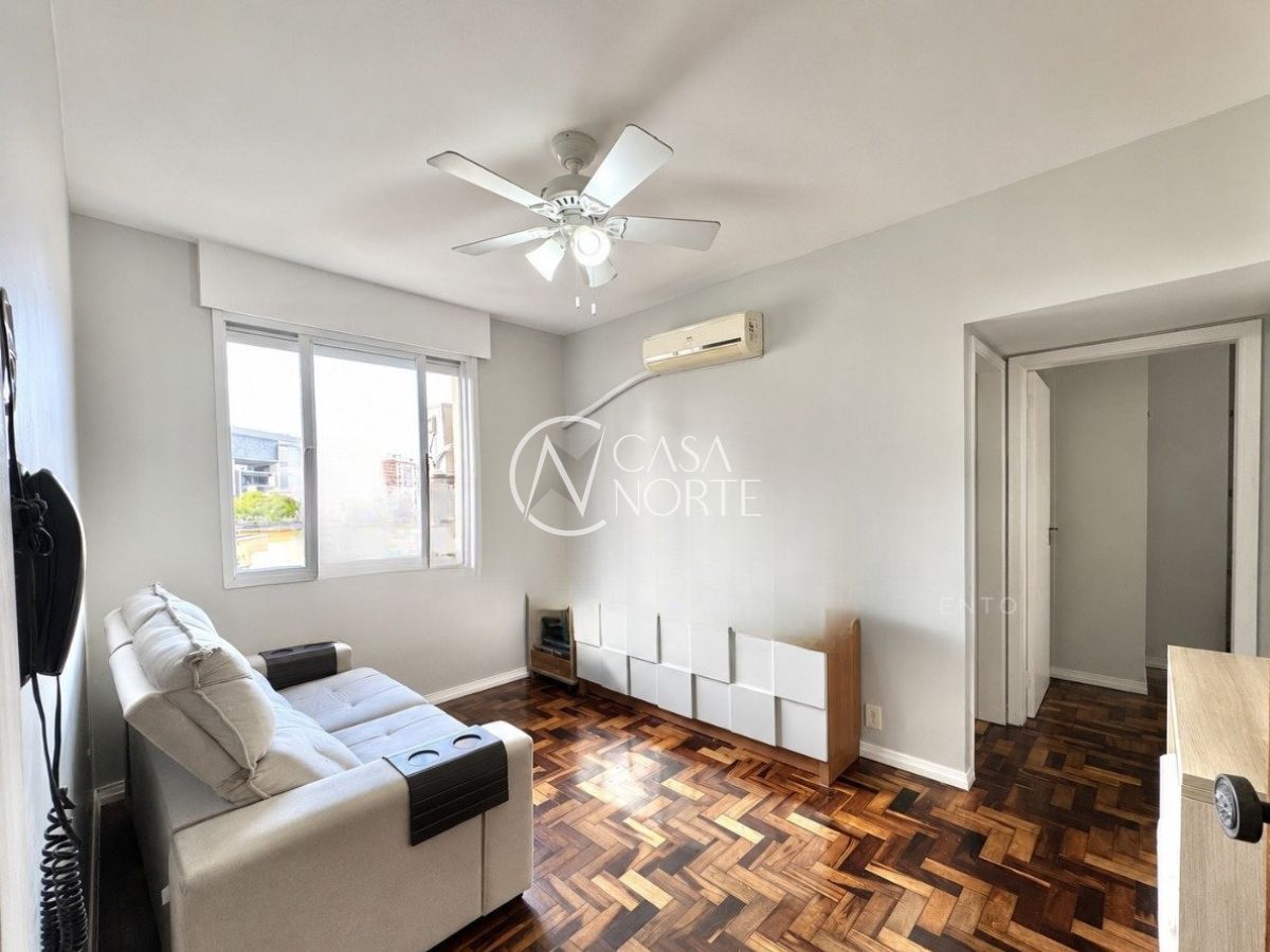Apartamento à venda com 2 quartos, 53m², 2 vagas, Rua Roque Calage no bairro Passo da Areia em Porto Alegre