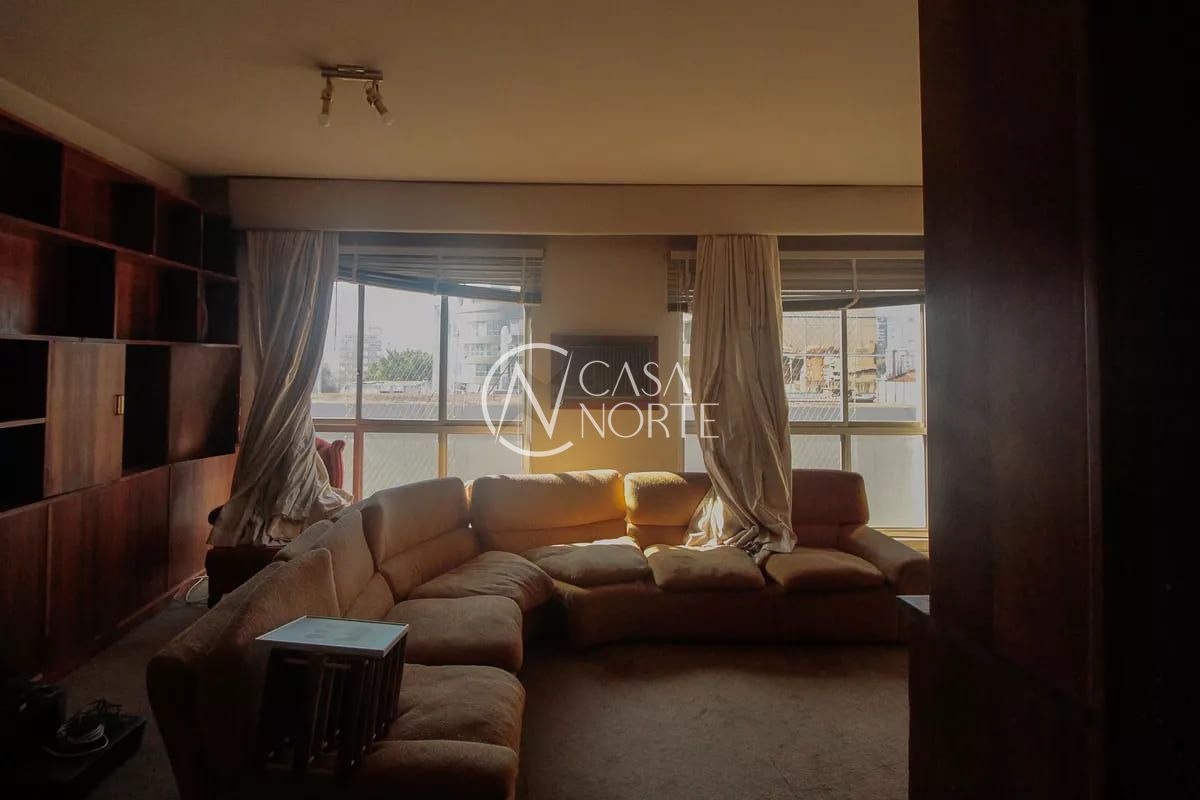 Apartamento à venda com 4 quartos, 204m², 1 suíte, 2 vagas, Rua Mostardeiro no bairro Rio Branco em Porto Alegre