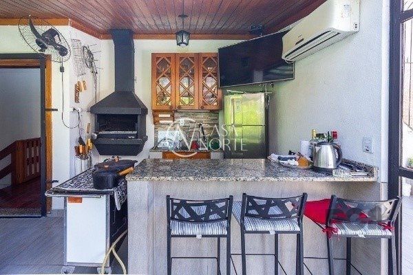 Cobertura à venda com 3 quartos, 100m², 1 suíte, 2 vagas, Avenida Lageado no bairro Petrópolis em Porto Alegre