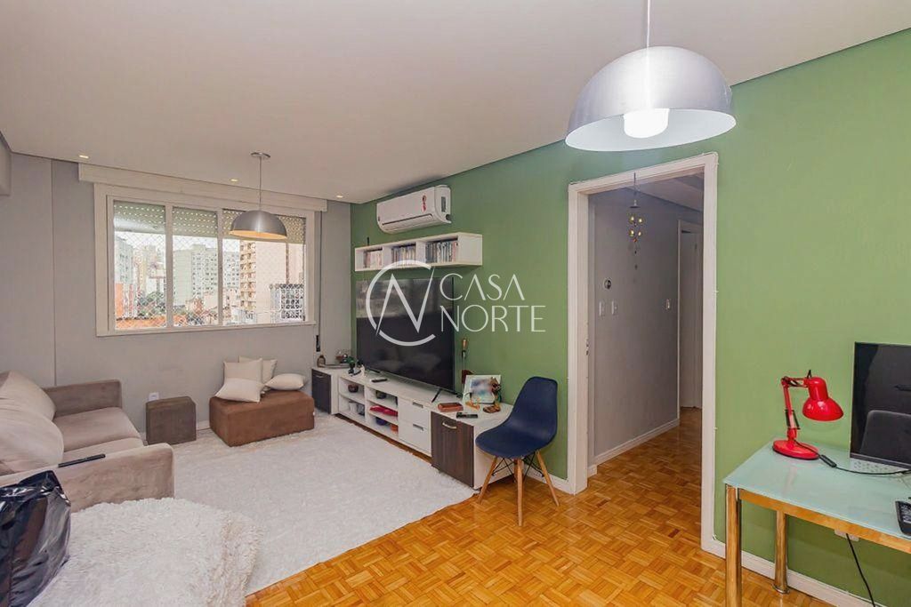 Apartamento à venda com 3 quartos, 91m², 1 suíte, 1 vaga, Avenida Cristóvão Colombo no bairro Floresta em Porto Alegre