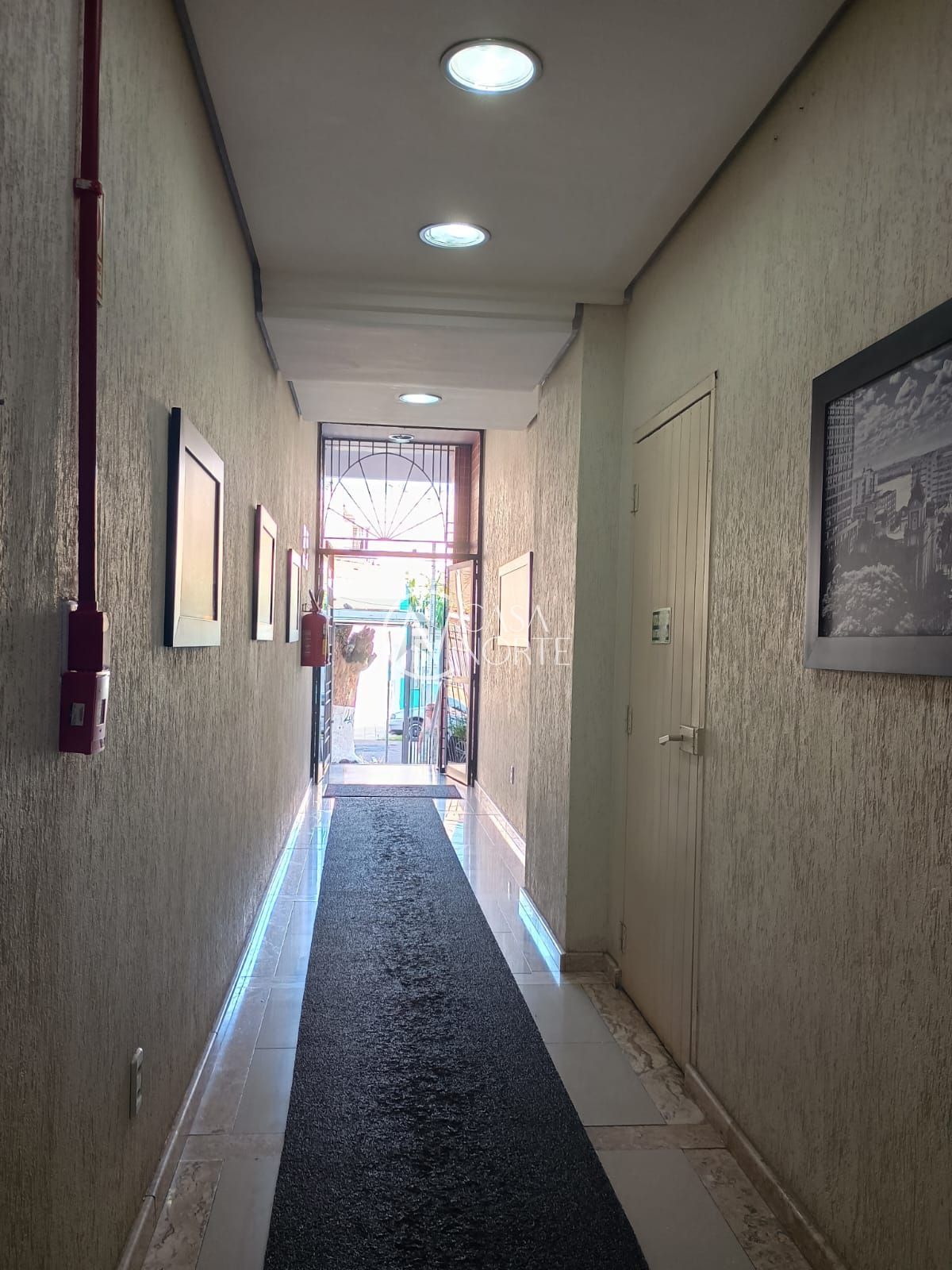 Sala Comercial à venda com 1 quarto, 33m², Rua Francisco Ferrer no bairro Rio Branco em Porto Alegre