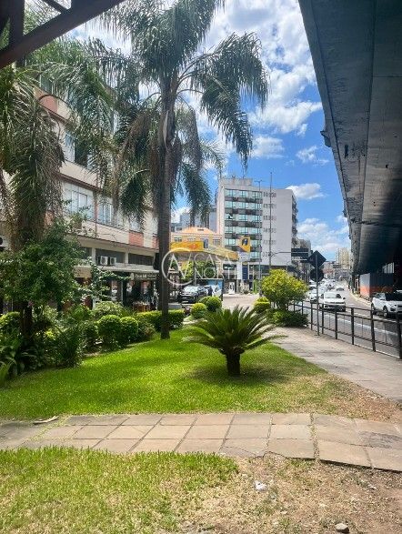 Apartamento à venda com 2 quartos, 71m², Avenida Brasiliano Índio de Moraes no bairro Passo da Areia em Porto Alegre