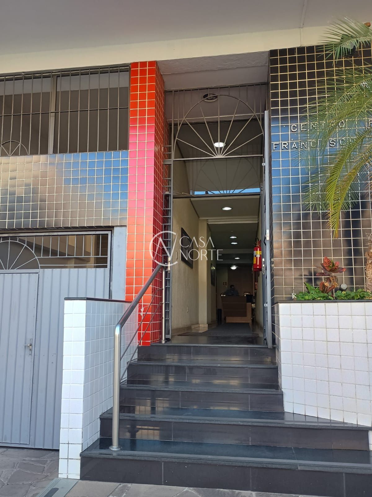 Sala Comercial à venda com 1 quarto, 33m², Rua Francisco Ferrer no bairro Rio Branco em Porto Alegre