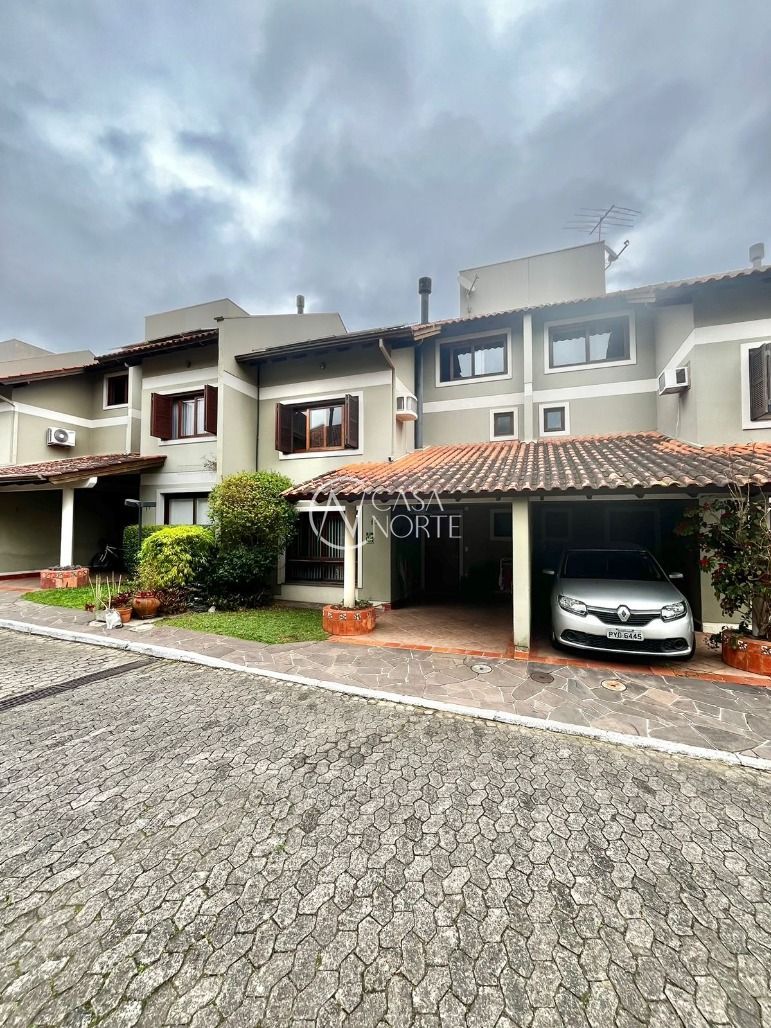 Casa de Condomínio à venda com 3 quartos, 172m², 1 suíte, 2 vagas, Rua Doutor Pereira Neto no bairro Tristeza em Porto Alegre