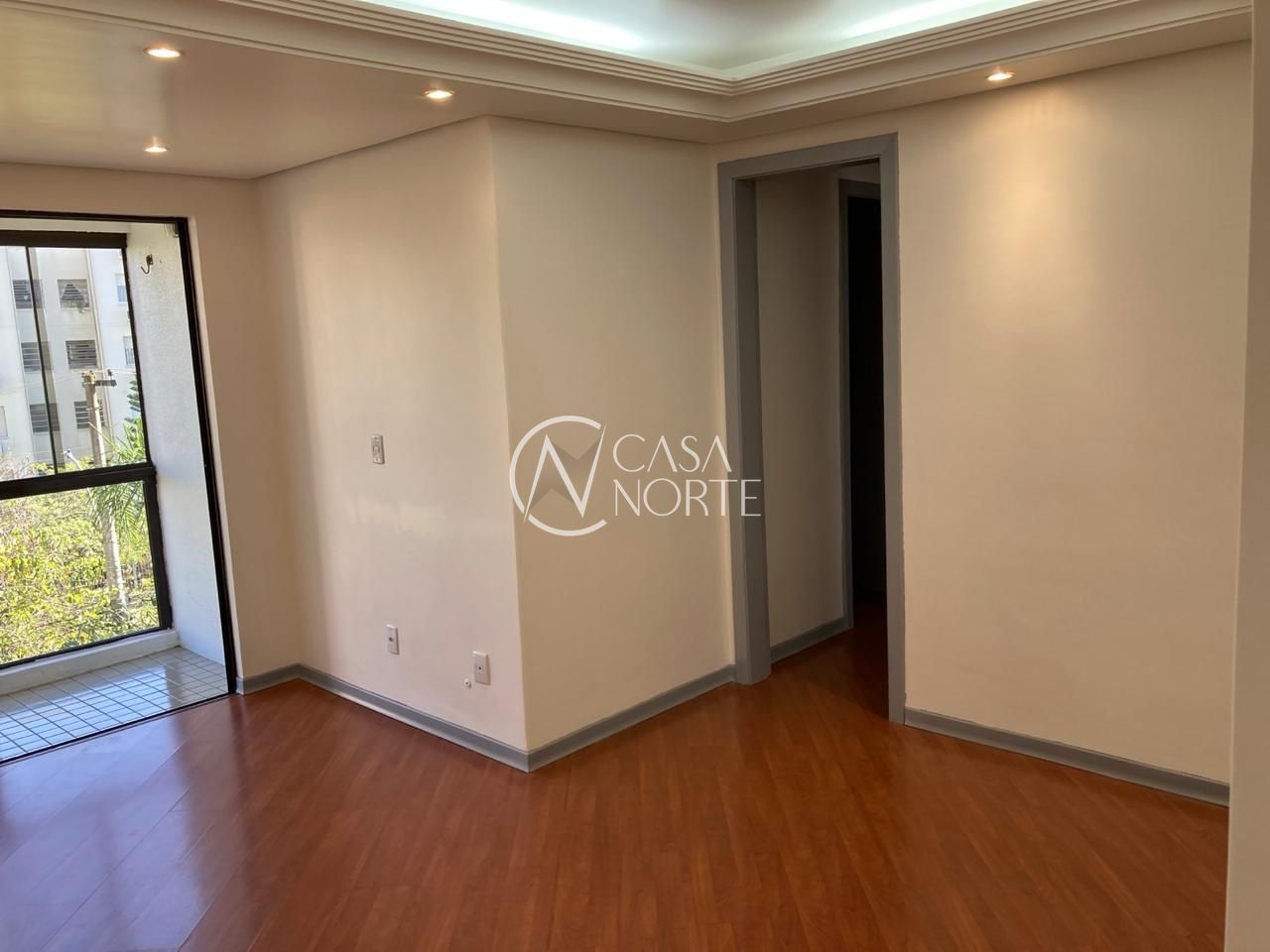 Apartamento à venda com 3 quartos, 68m², 1 vaga, Avenida General Raphael Zippin no bairro Sarandi em Porto Alegre