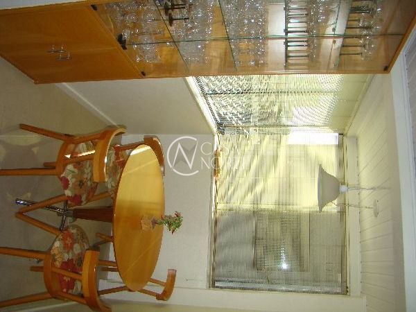 Apartamento à venda com 2 quartos, 59m², 1 vaga, Rua Eça de Queiroz no bairro Petrópolis em Porto Alegre